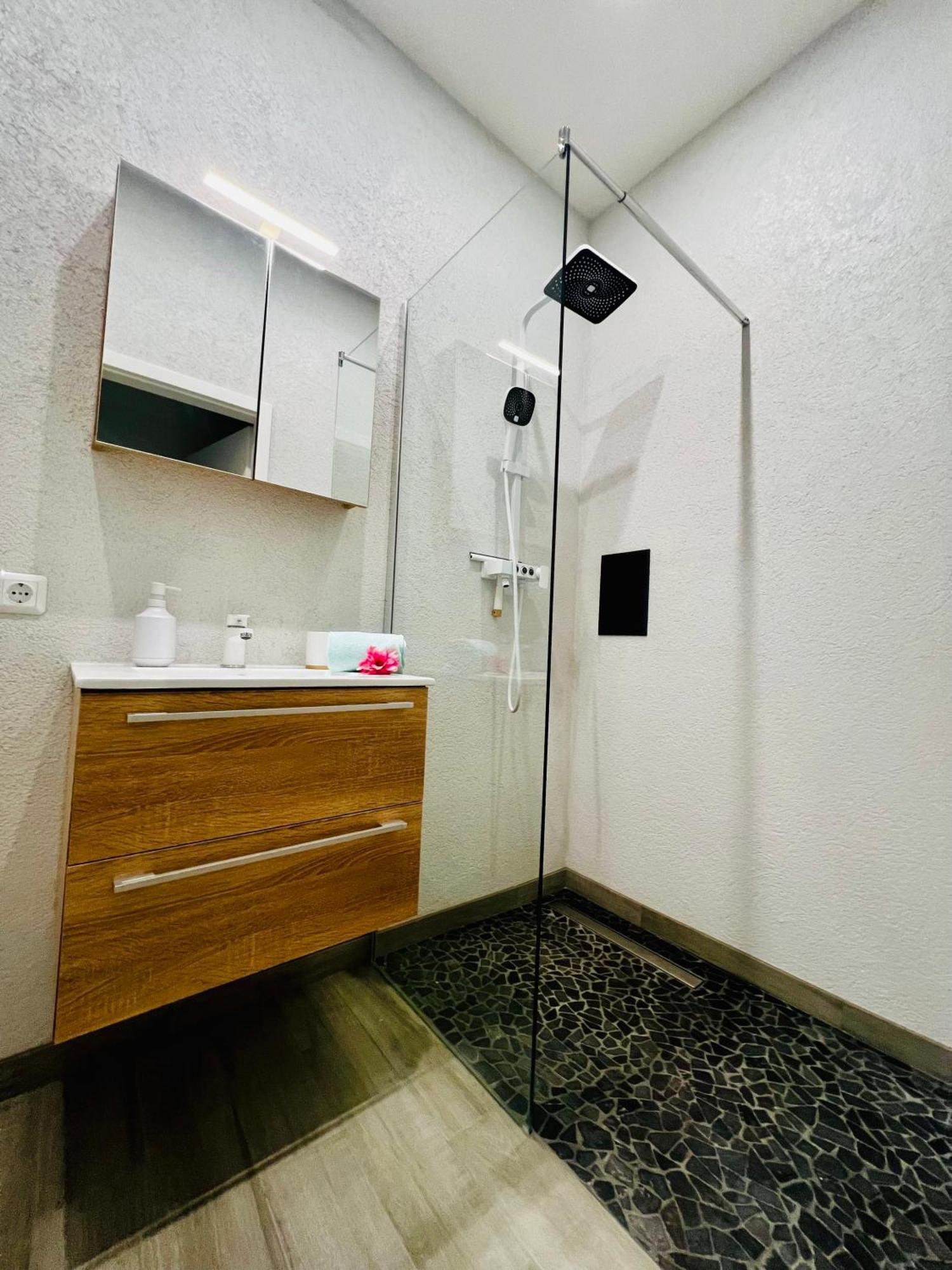 Holi Day Spa 2-Bett Zimmer App 4 Берлин Экстерьер фото